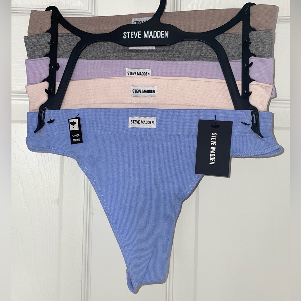 5 pack Steve Madden thongs (S)